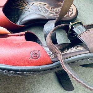 Like new Boho distressed  Born Women’s Brown Leather Strap Sandals Size 7/38